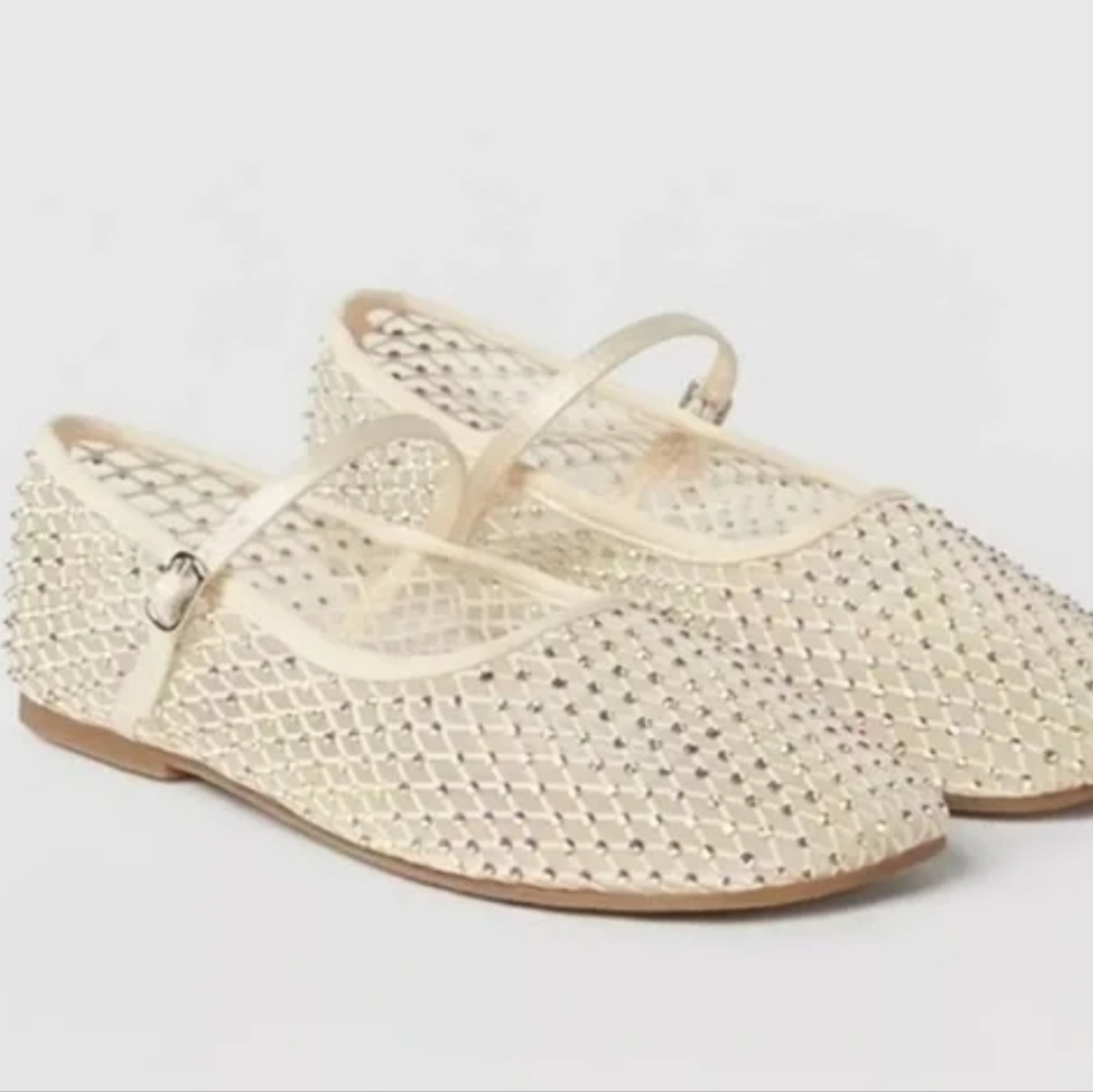 BRAND NEW BEBE RHINESTONE MARY JABE MESH FLATS